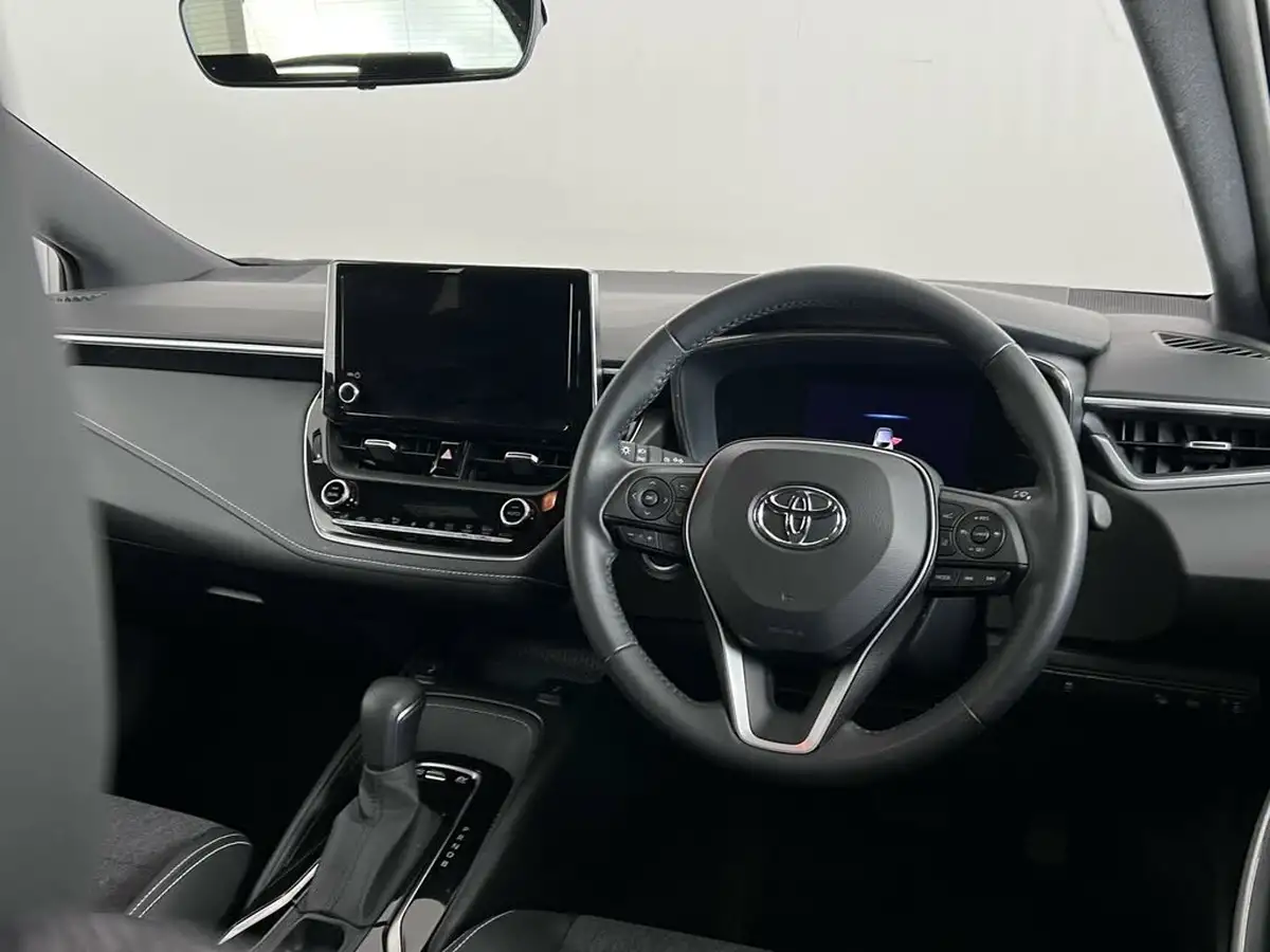 2022-toyota-corolla-18-vvt-i-design-120bhp-trk-hatchback-5d-big-15