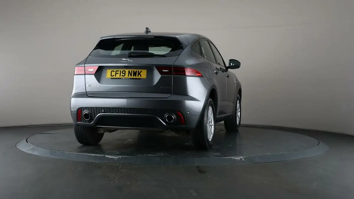 2019-jaguar-e-pace-20-i4d-r-dynamic-150ps-big-64