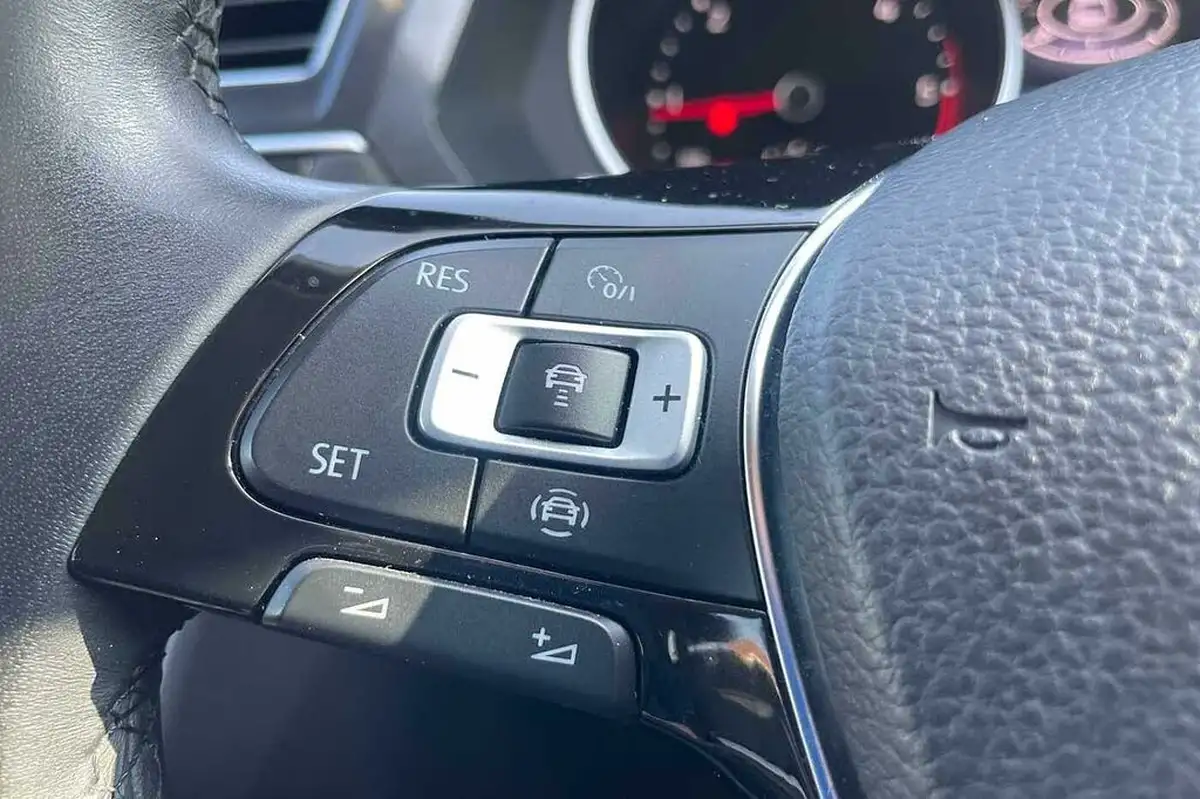 2019-volkswagen-tiguan-allspace-20tdi-match-150ps-4motion-dsg-big-13
