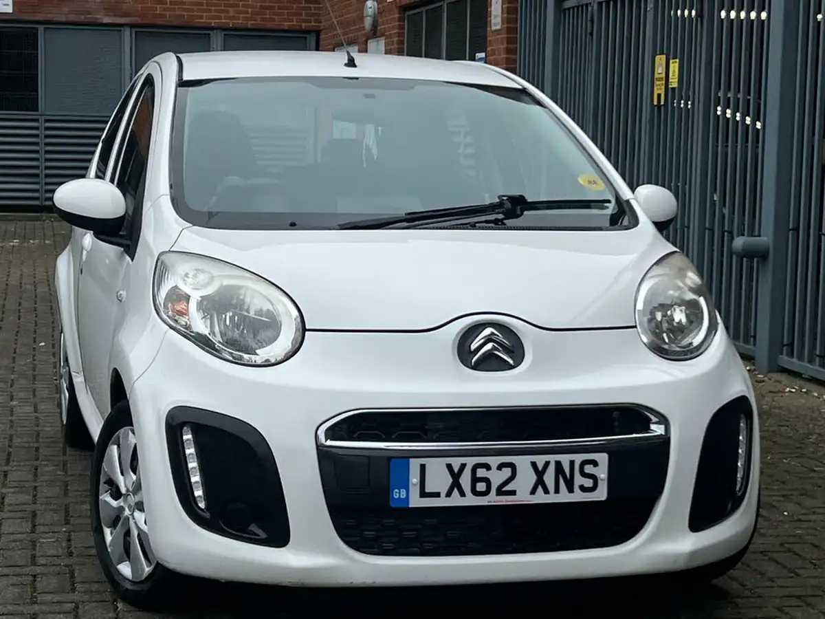 2012-citroen-c1-10-vtr-5d-big-1