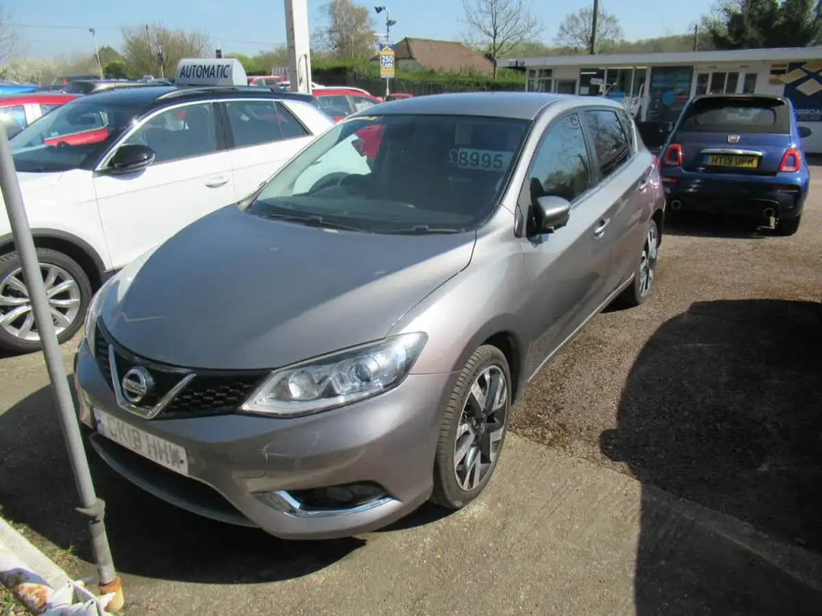 2018-nissan-pulsar-12-dig-t-tekna-big-0