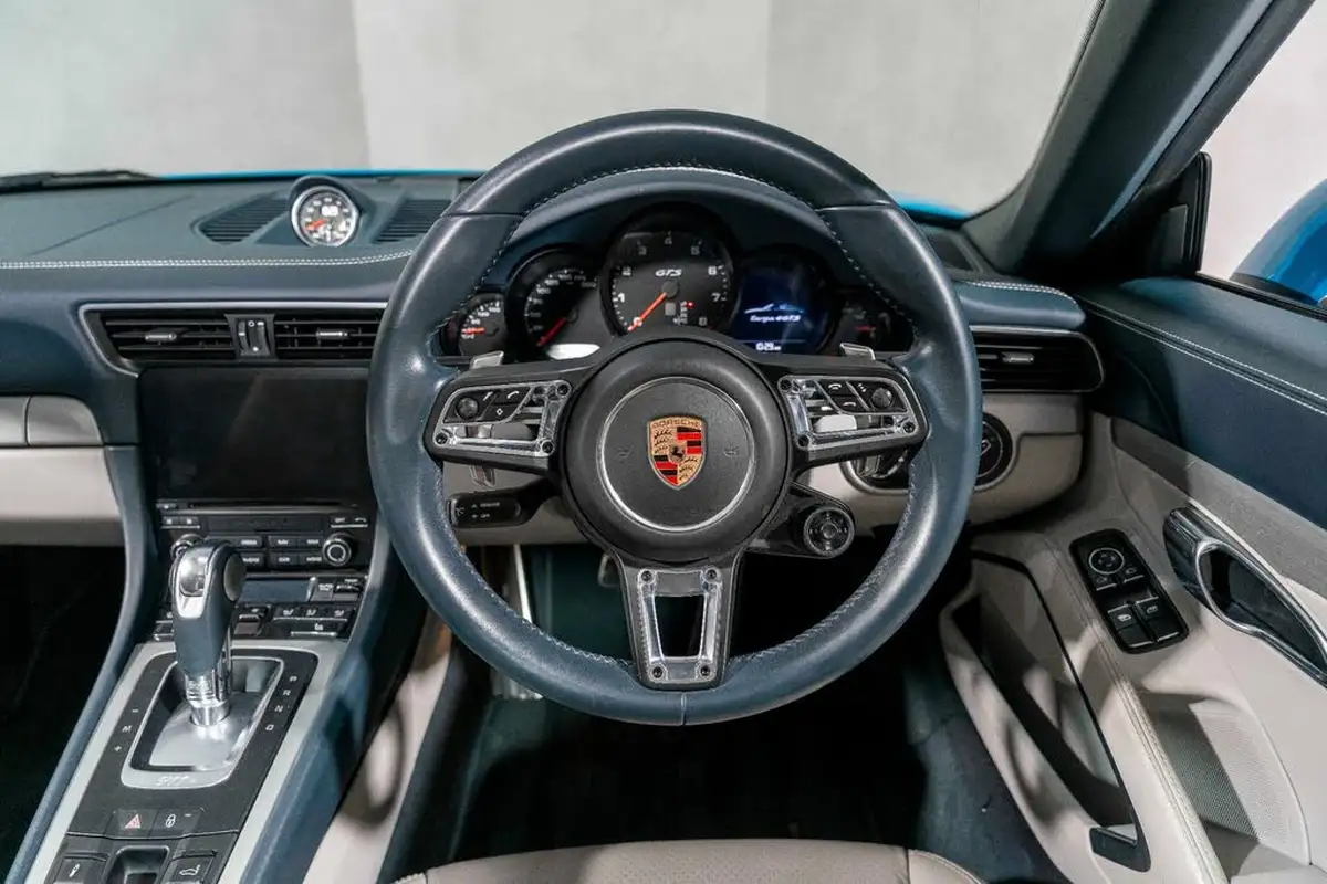 2018-porsche-911-30-targa-4-gts-450bhp-pdk-big-19