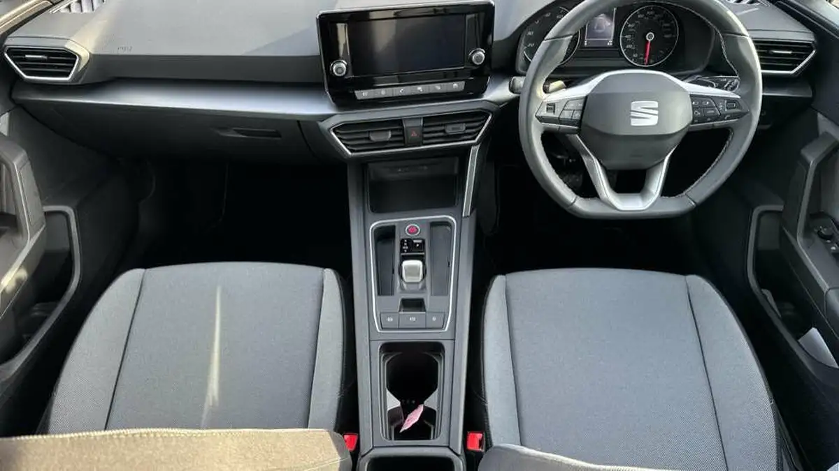 2024-seat-leon-10-etsi-evo-se-hatchback-big-11