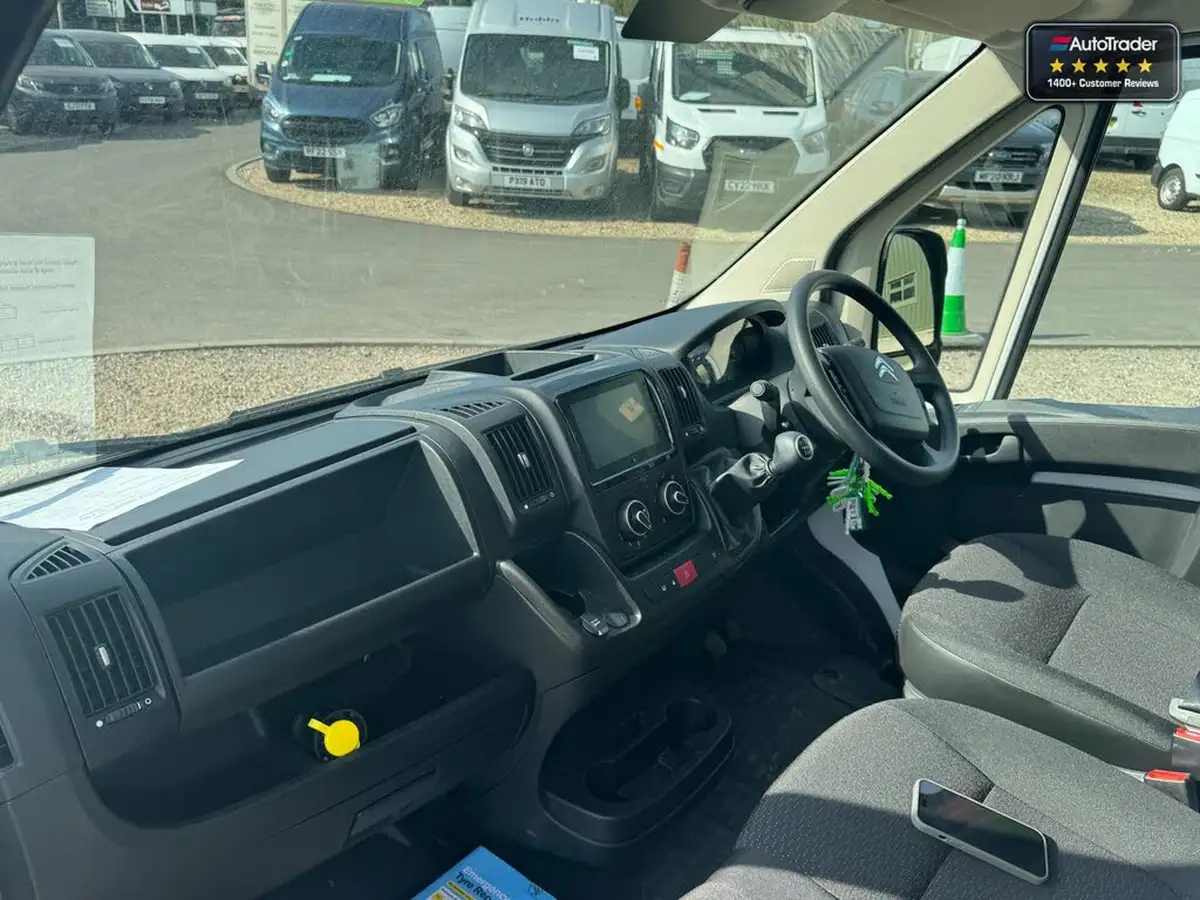 2023-citroen-relay-22bluehdi-35-l3h2-enterprise-edition-panel-big-8