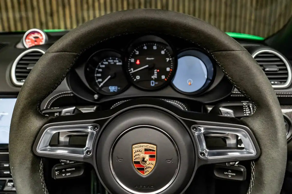 2023-porsche-boxster-718-40-spyder-pdk-big-33
