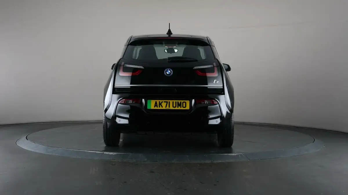 2022-bmw-i3-e-120-ah-big-6