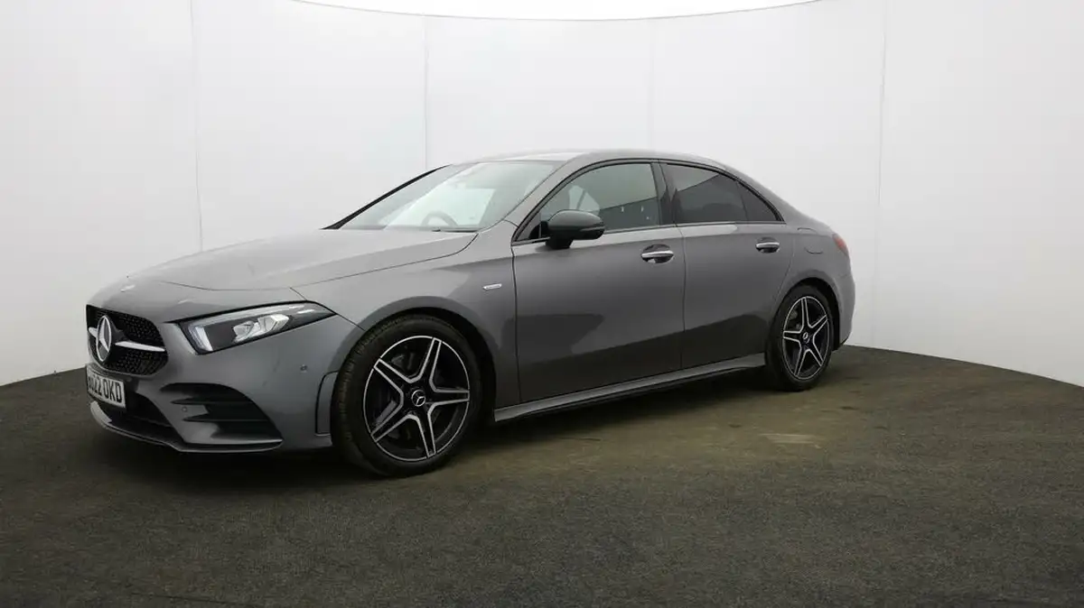 2022-mercedes-benz-a-class-20-a250-amg-line-premium-edition-saloon-4d-big-29