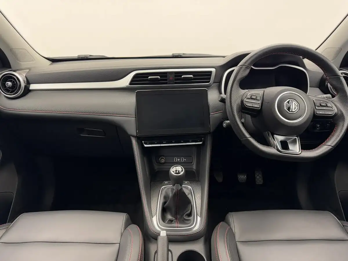 2023-mg-zs-suv-15-vti-tech-exclusive-big-10