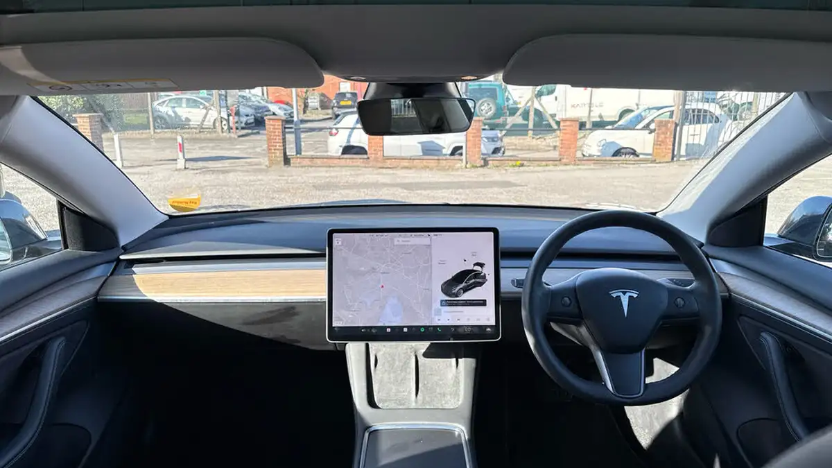 2021-tesla-model-3-e-long-range-4x4-big-10