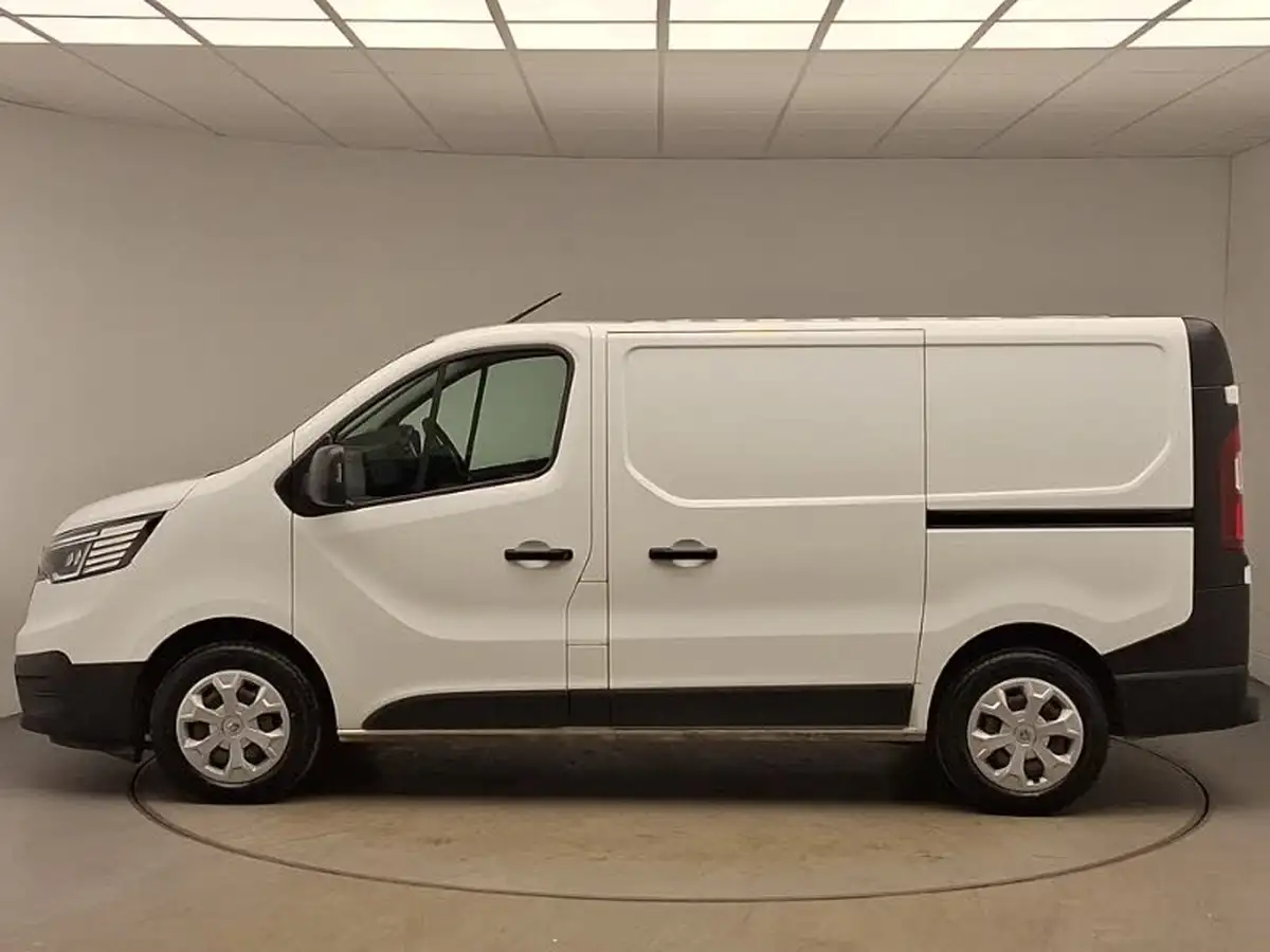 2022-renault-trafic-20dci-sl28-130-business-big-3