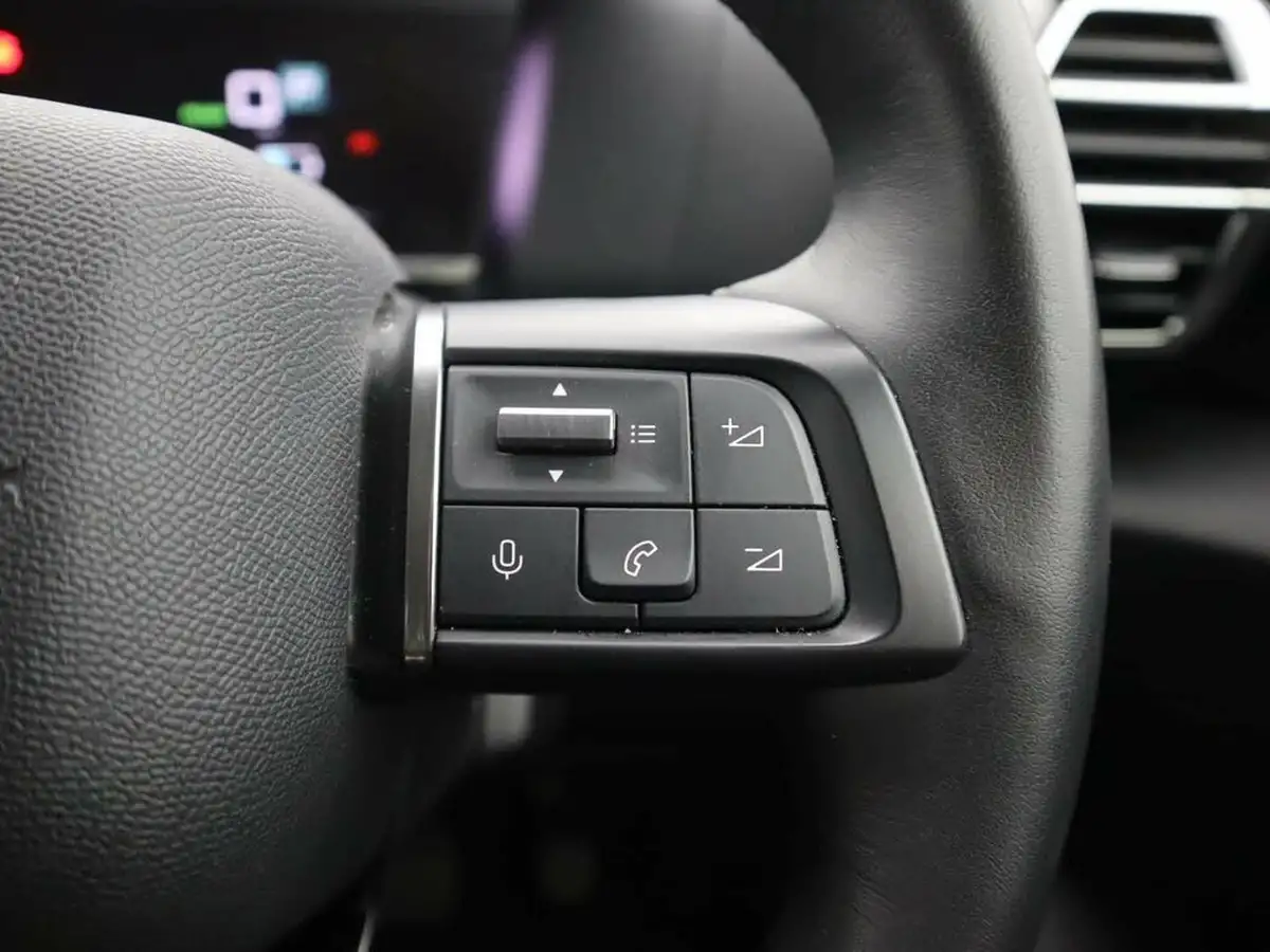 2021-citroen-c4-e-shine-plus-big-26