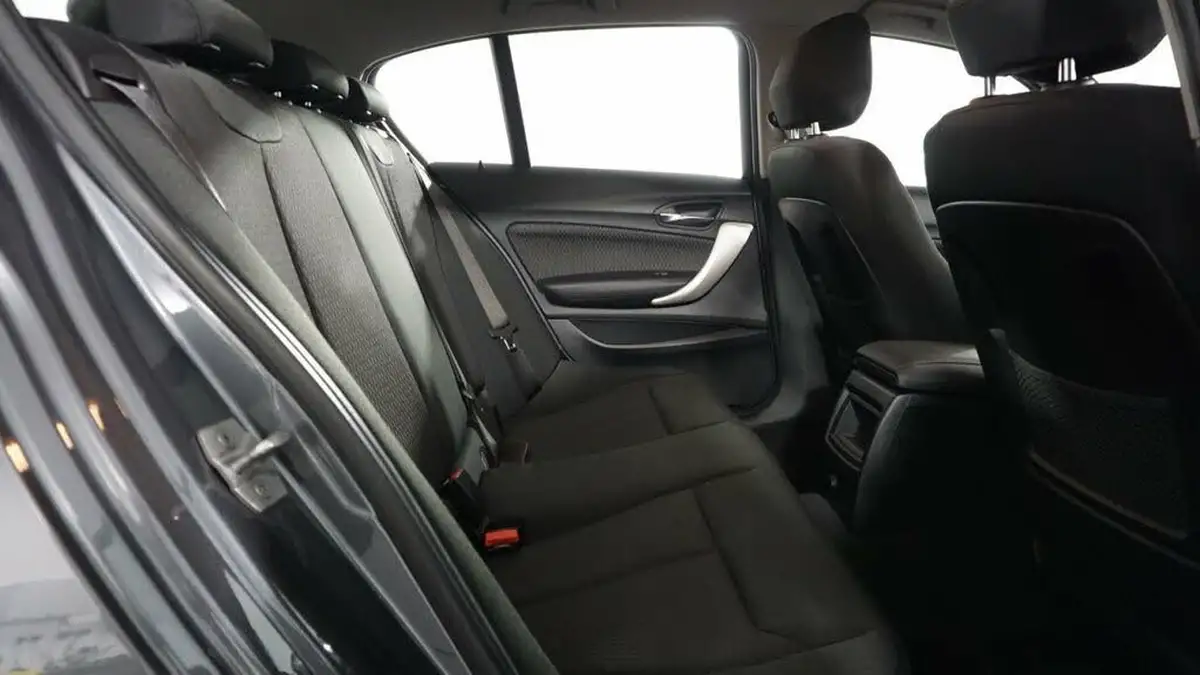 2018-bmw-1-series-15td-116d-se-business-5d-auto-big-19