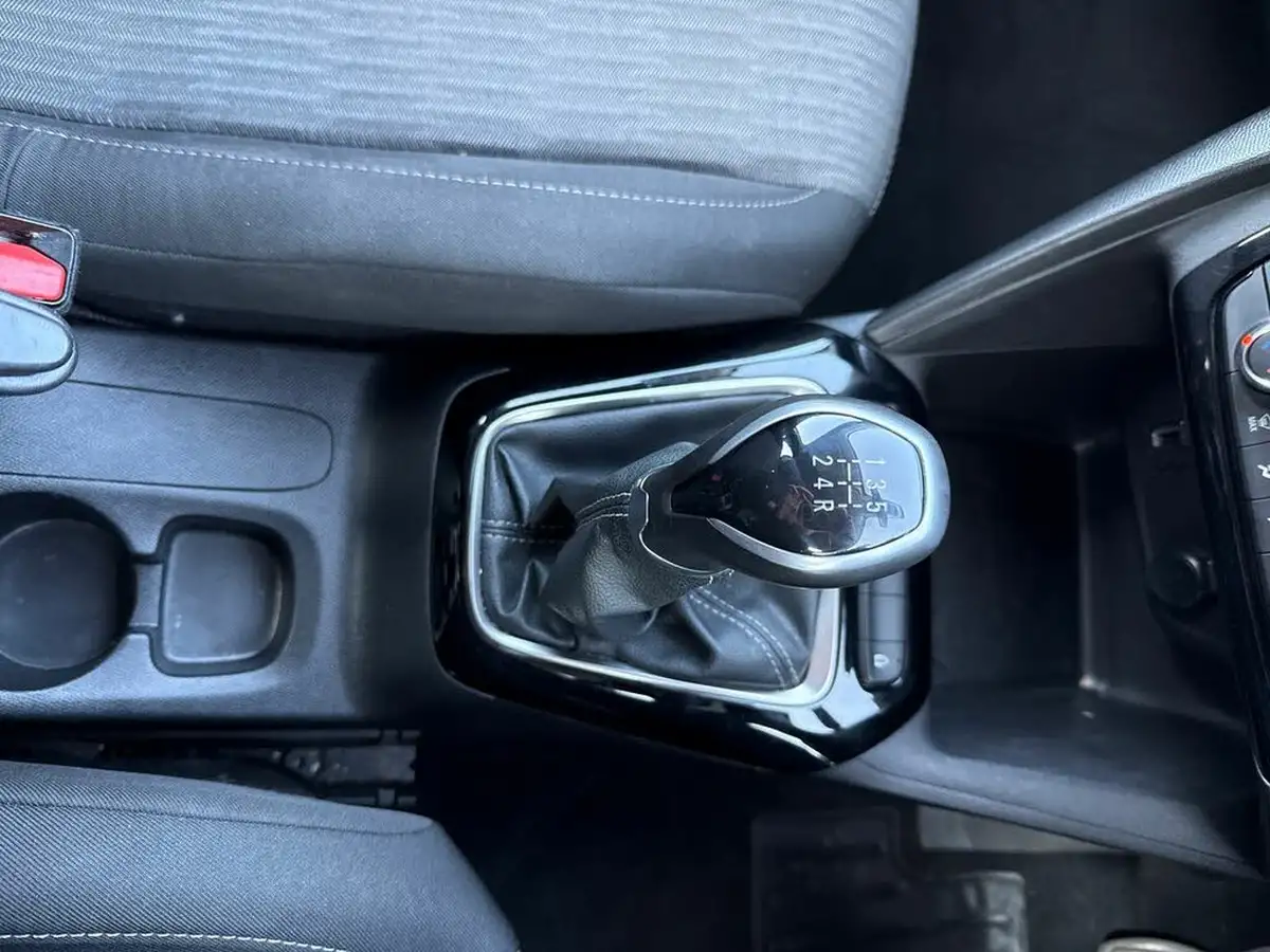 2021-vauxhall-corsa-12i-se-edition-big-18