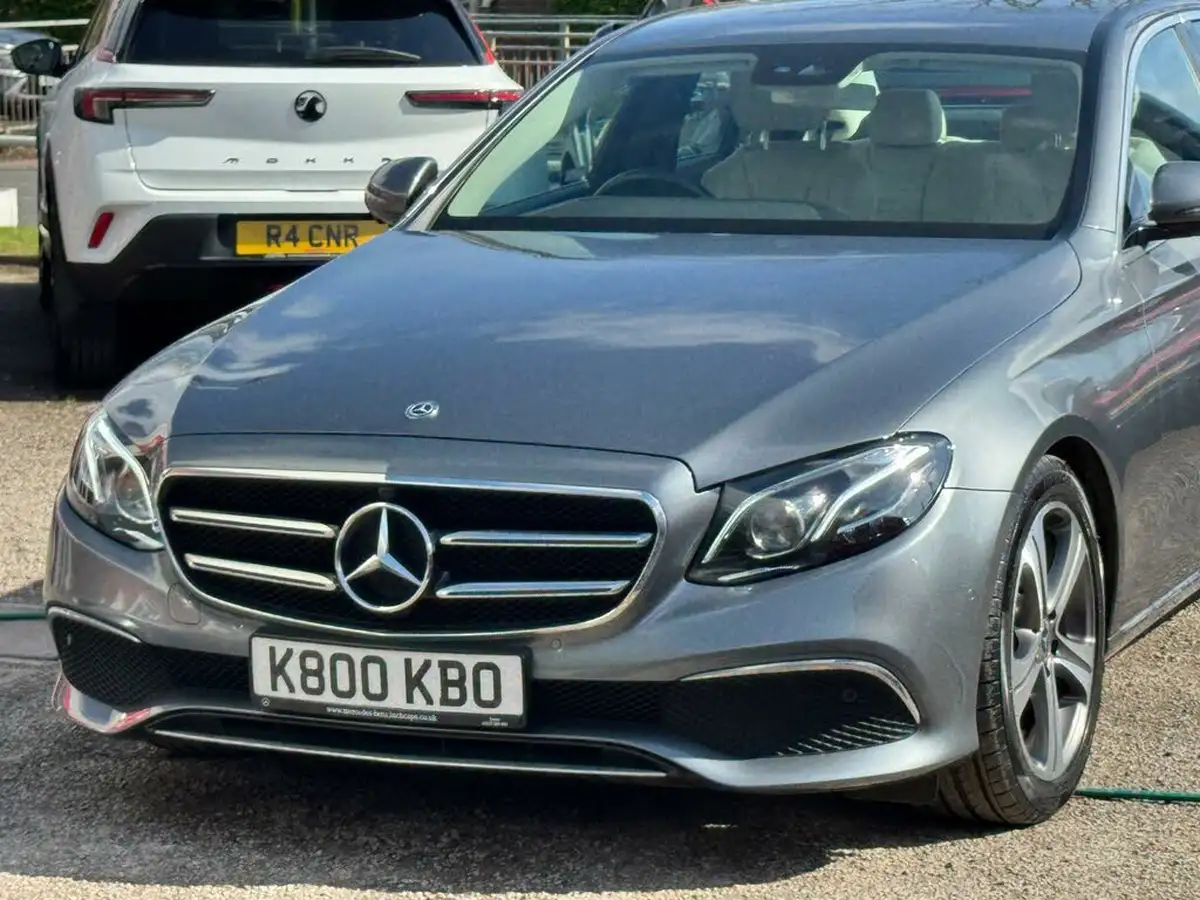 2019-mercedes-benz-e-class-20d-e220d-se-ss-saloon-4d-big-4
