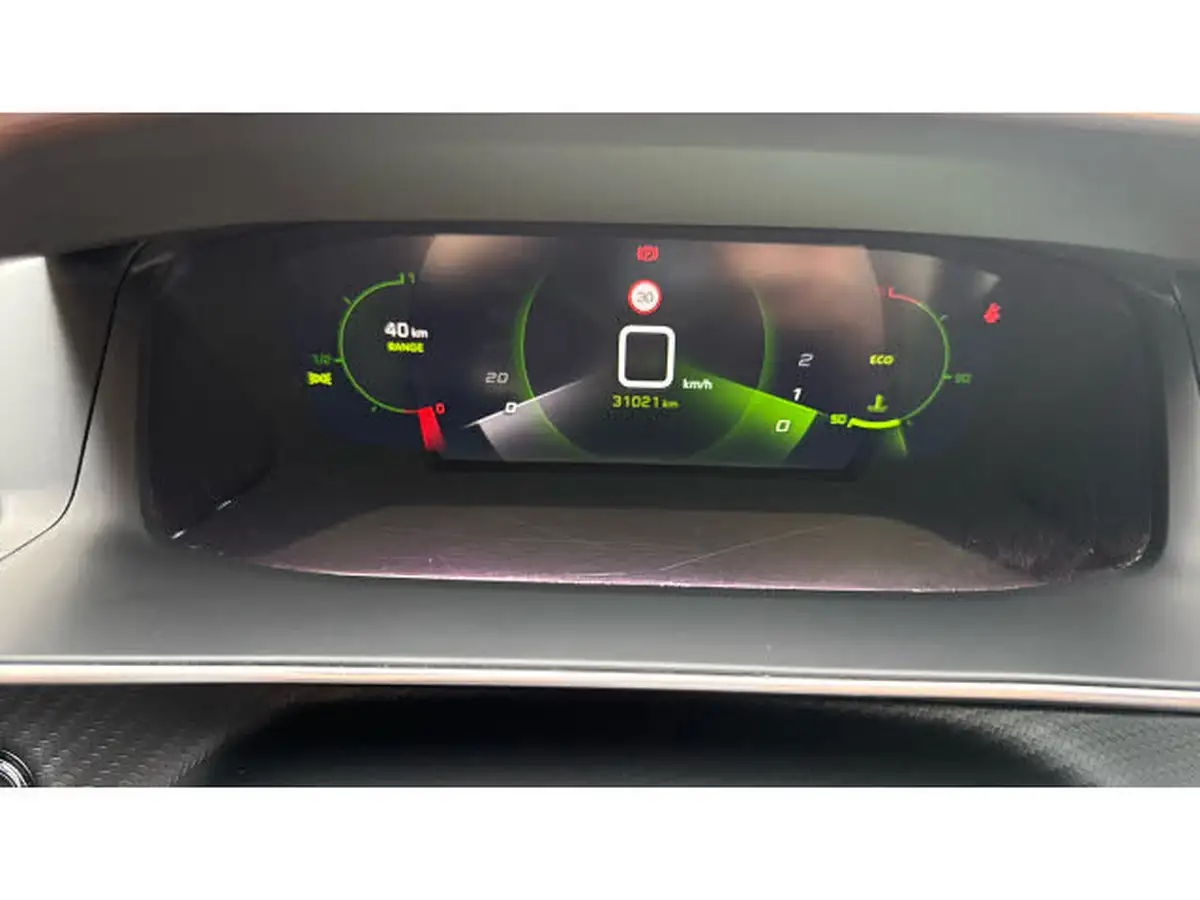 2022-peugeot-208-12-puretech-gt-100bhp-big-17
