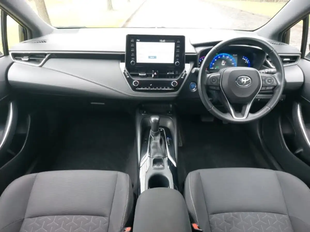 2022-toyota-corolla-18-vvt-i-icon-120bhp-spare-wheel-touring-sports-5d-big-2