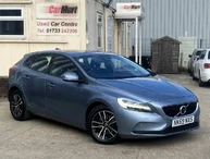 2019 Volvo V40 2.0 T2 Momentum Edition