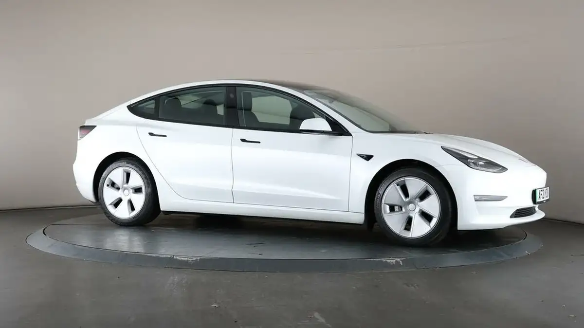 2021-tesla-model-3-e-long-range-4x4-big-50
