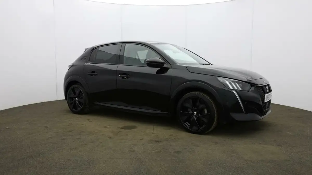 2020-peugeot-208-e-gt-big-40