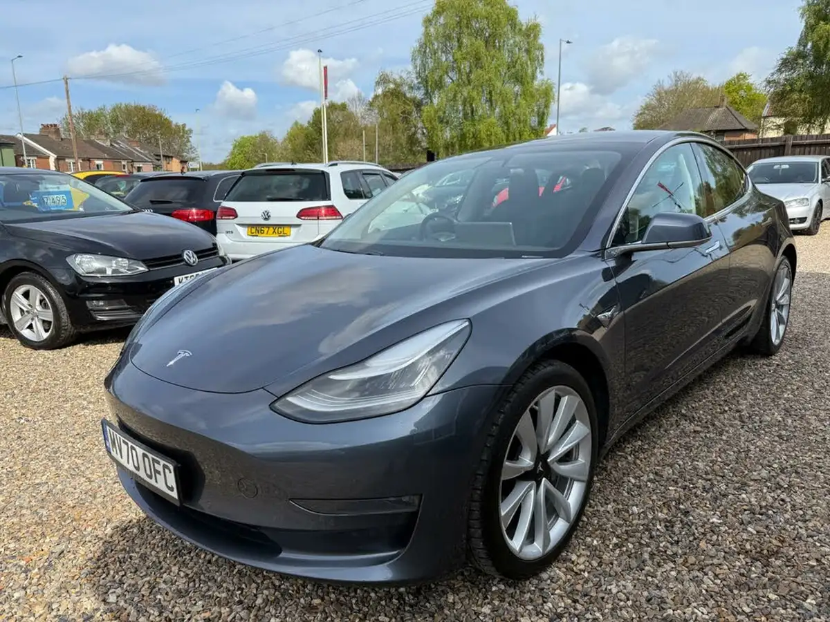 2020-tesla-model-3-e-long-range-big-6