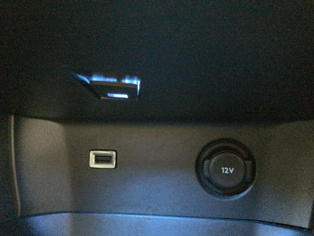2022-peugeot-5008-suv-12-puretech-gt-premium-big-38