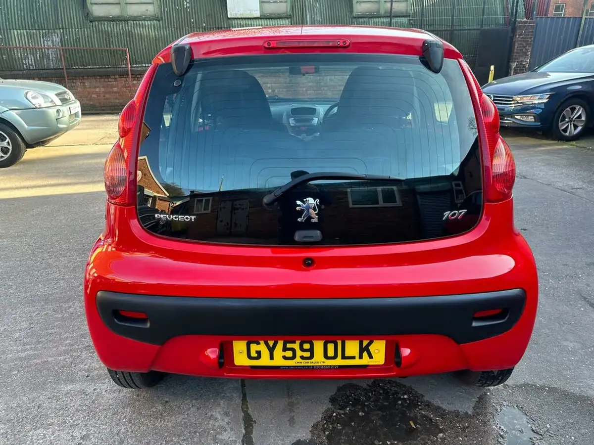 2009-peugeot-107-10-urban-5d-2-tronic-big-3