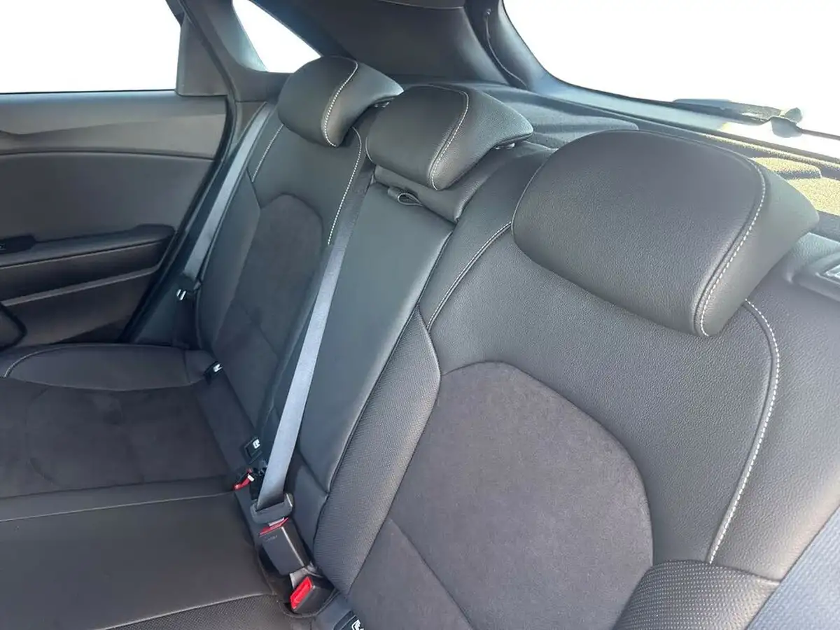 2024-kia-ceed-15-t-gdi-gt-line-s-138bhp-big-18