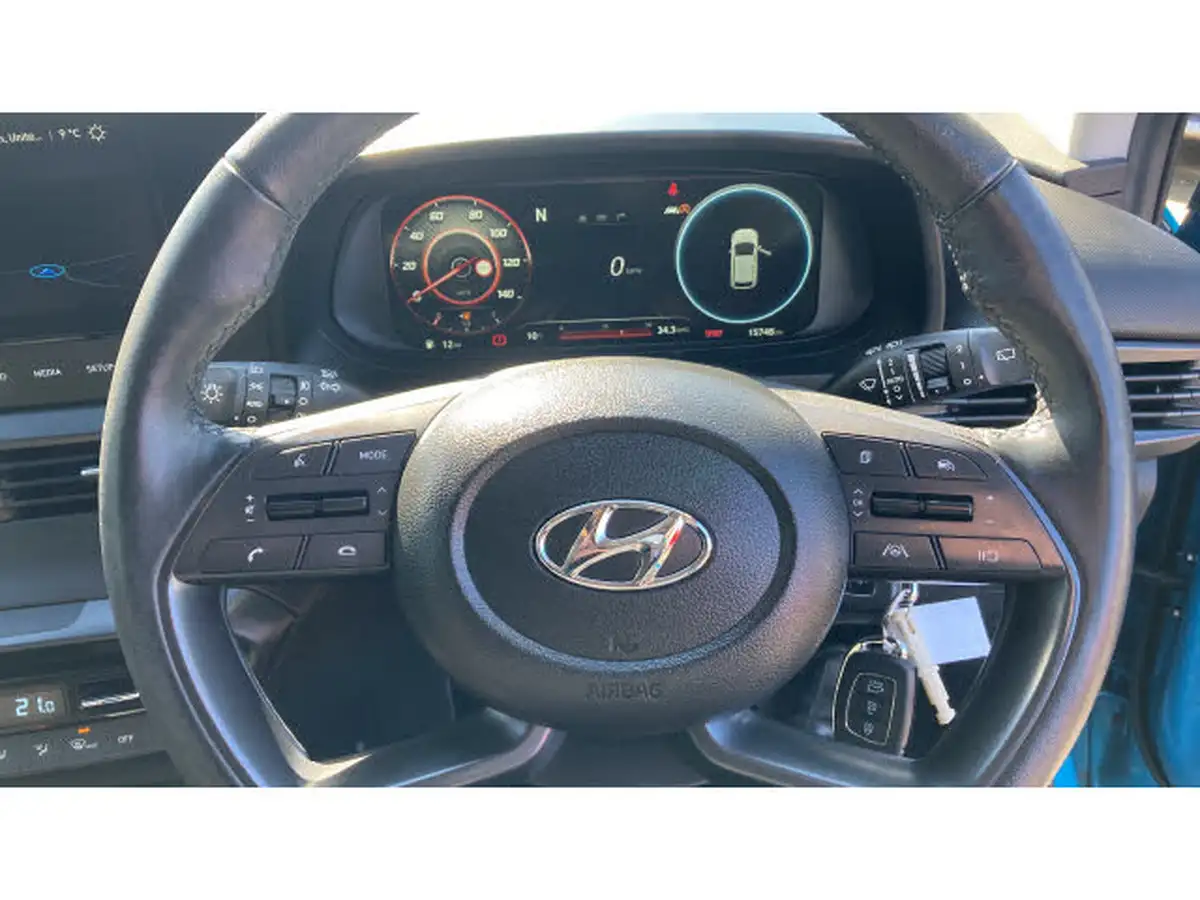 2022-hyundai-i20-10-t-gdi-premium-eclutch-imt-big-32