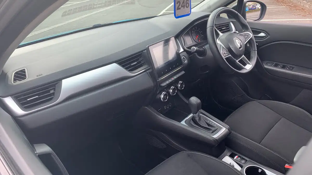 2021-renault-captur-13-tce-iconic-140ps-edc-auto-big-11
