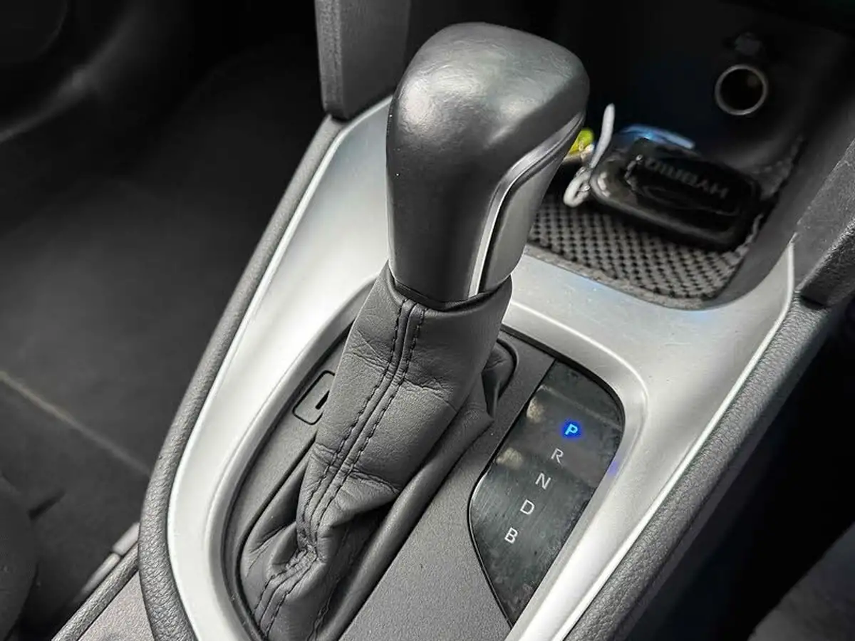 2022-toyota-yaris-15-vvt-i-design-panoramic-roof-big-36