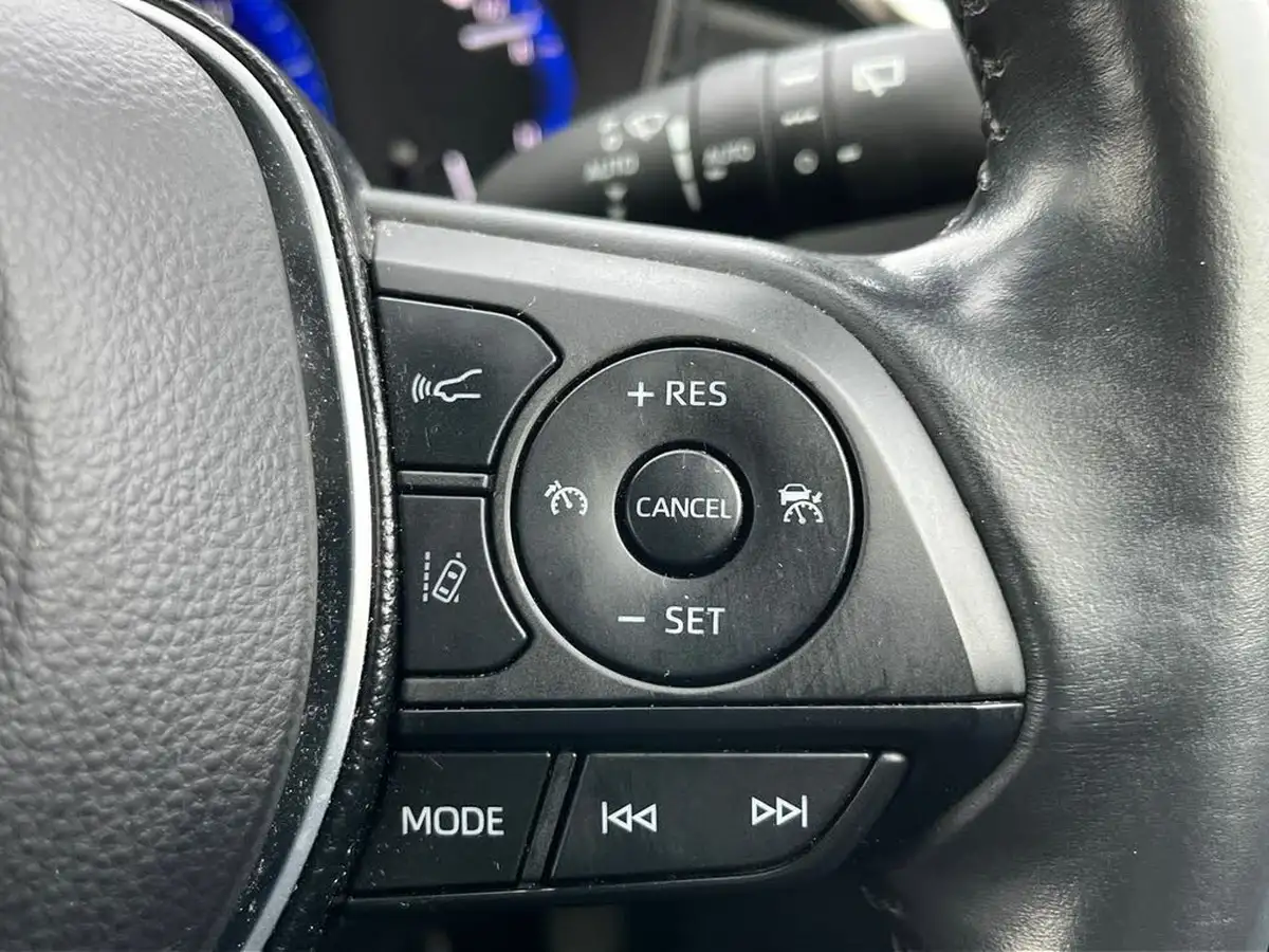 2020-toyota-corolla-18-vvt-i-design-spare-wheel-hatchback-5d-big-23