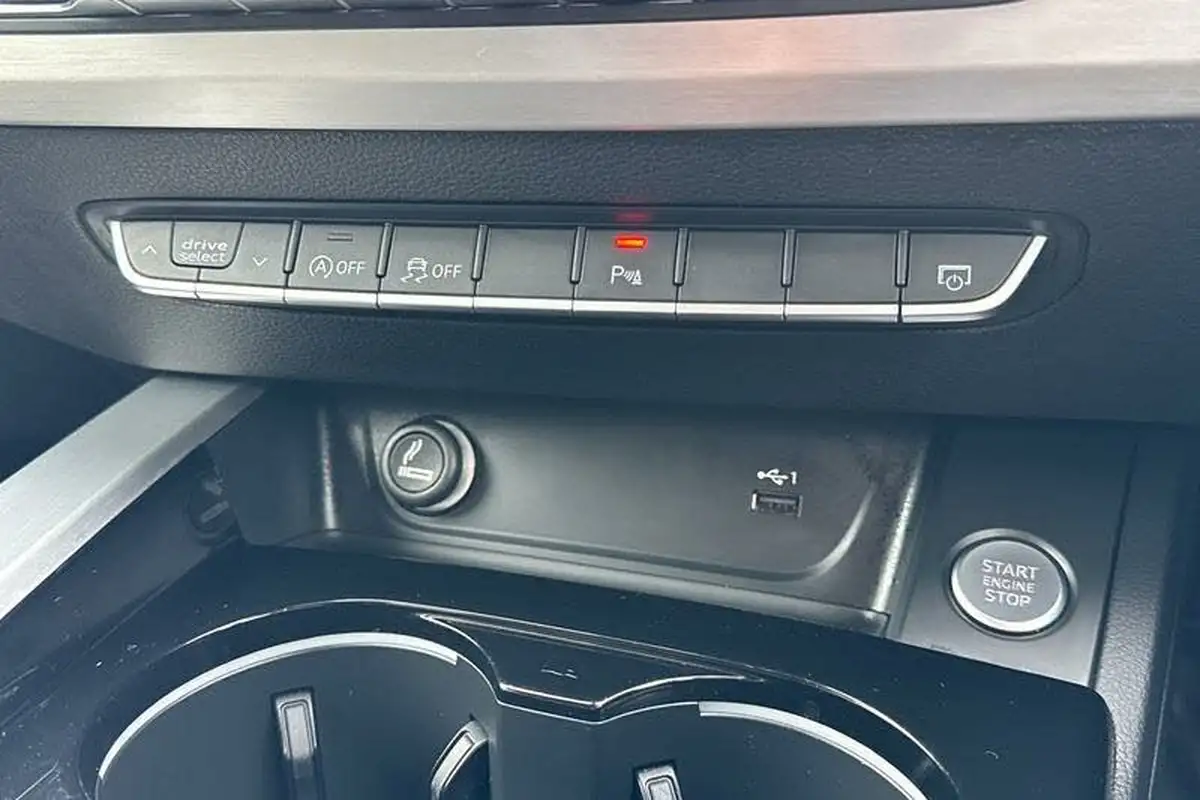2021-audi-a4-avant-20-35-tdi-s-line-big-28