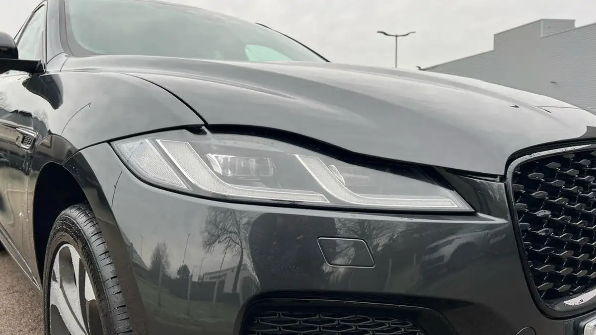 2024-jaguar-f-pace-20-d200-r-dynamic-hse-black-big-16
