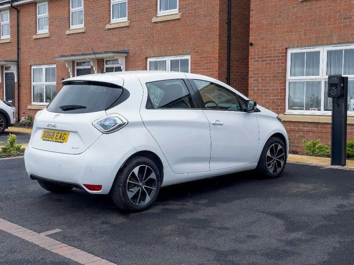 2018-renault-zoe-e-i-dynamique-nav-110ps-r110ze40-big-2