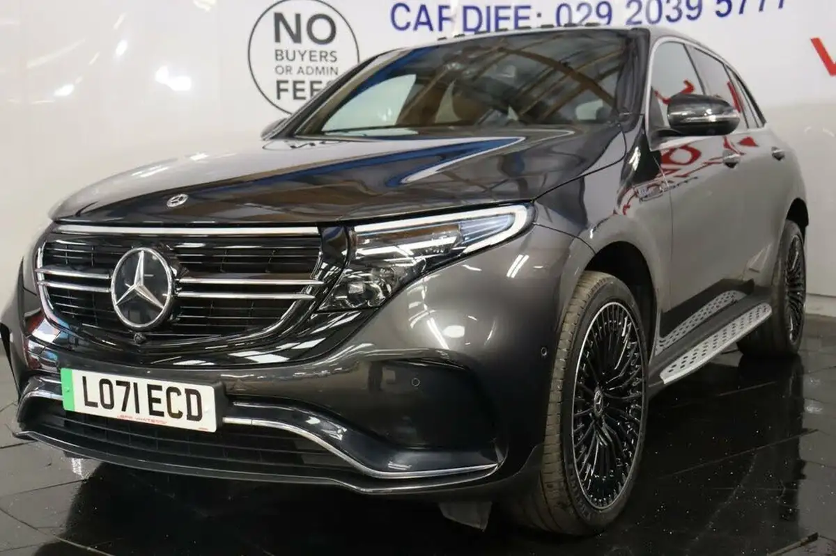 2022-mercedes-benz-eqc-e-eqc-400-amg-line-premium-plus-big-14