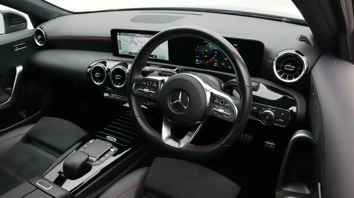 2021-mercedes-benz-a-class-20d-a220d-amg-line-executive-hatchback-5d-big-9