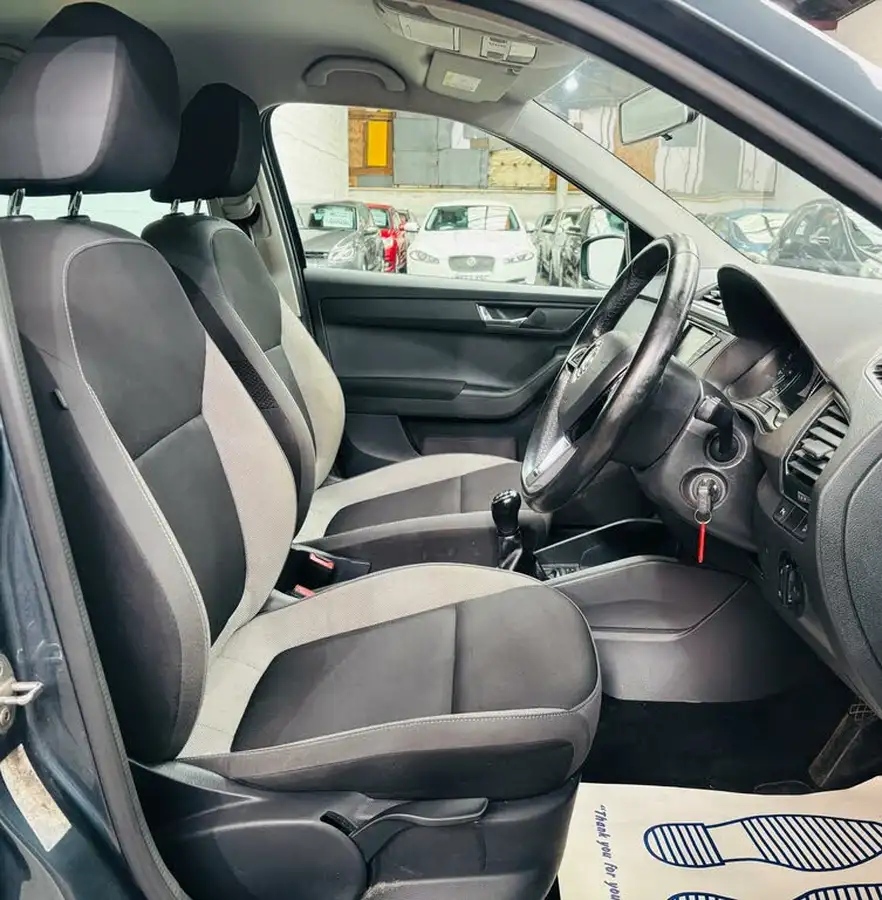 2017-skoda-fabia-10-mpi-se-hatchback-big-13