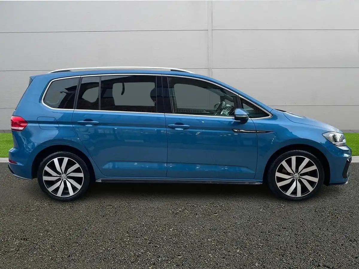 2020-volkswagen-touran-15-tsi-r-line-dsg-big-7