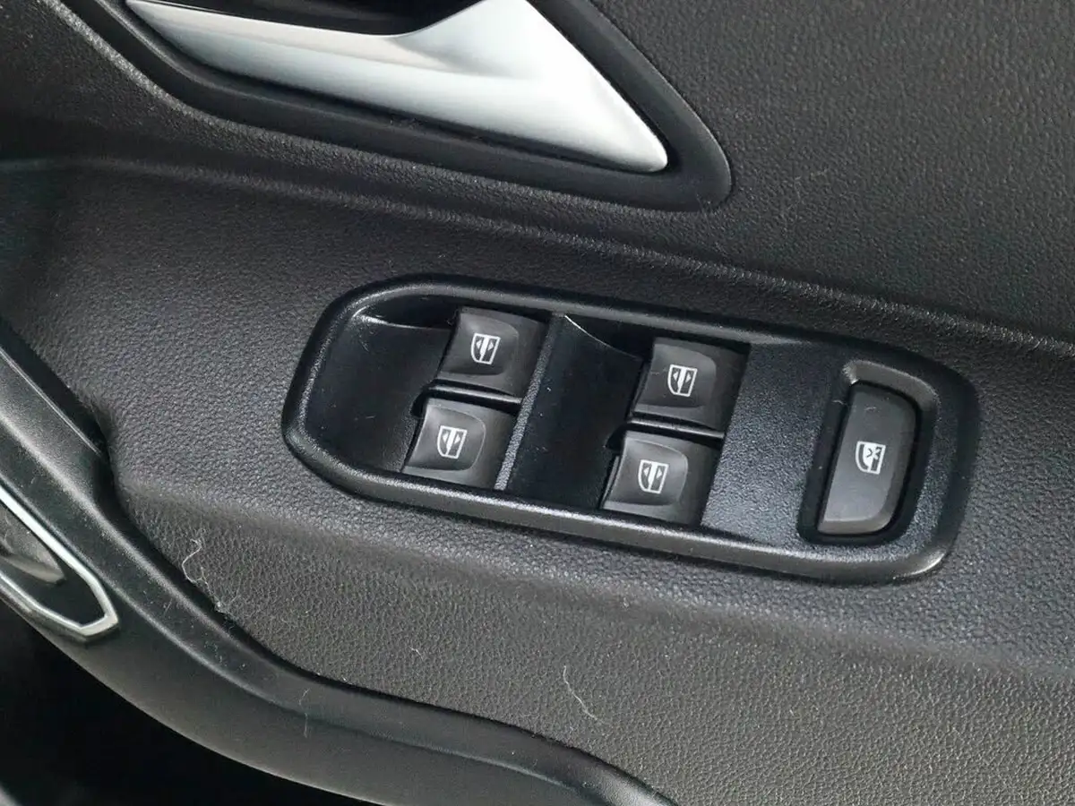2021-dacia-duster-13-tce-comfort-130bhp-station-wagon-5d-1333cc-big-23