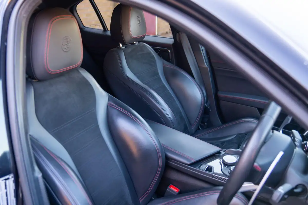 2020-alfa-romeo-giulia-29-biturbo-quadrifoglio-ss-big-53