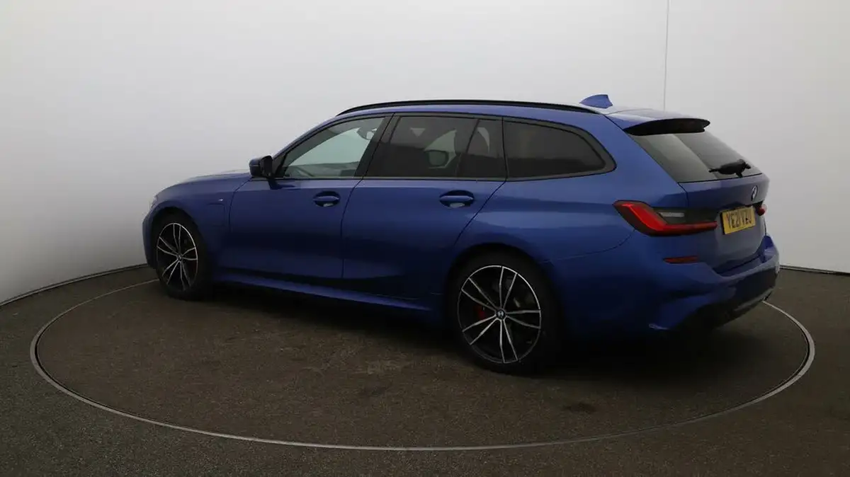 2021-bmw-3-series-20-330e-m-sport-touring-5d-big-26