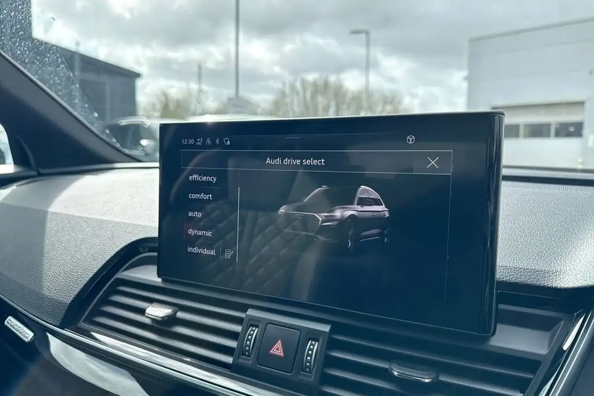 2022-audi-q5-20-45-tfsi-edition-1-sportback-big-56