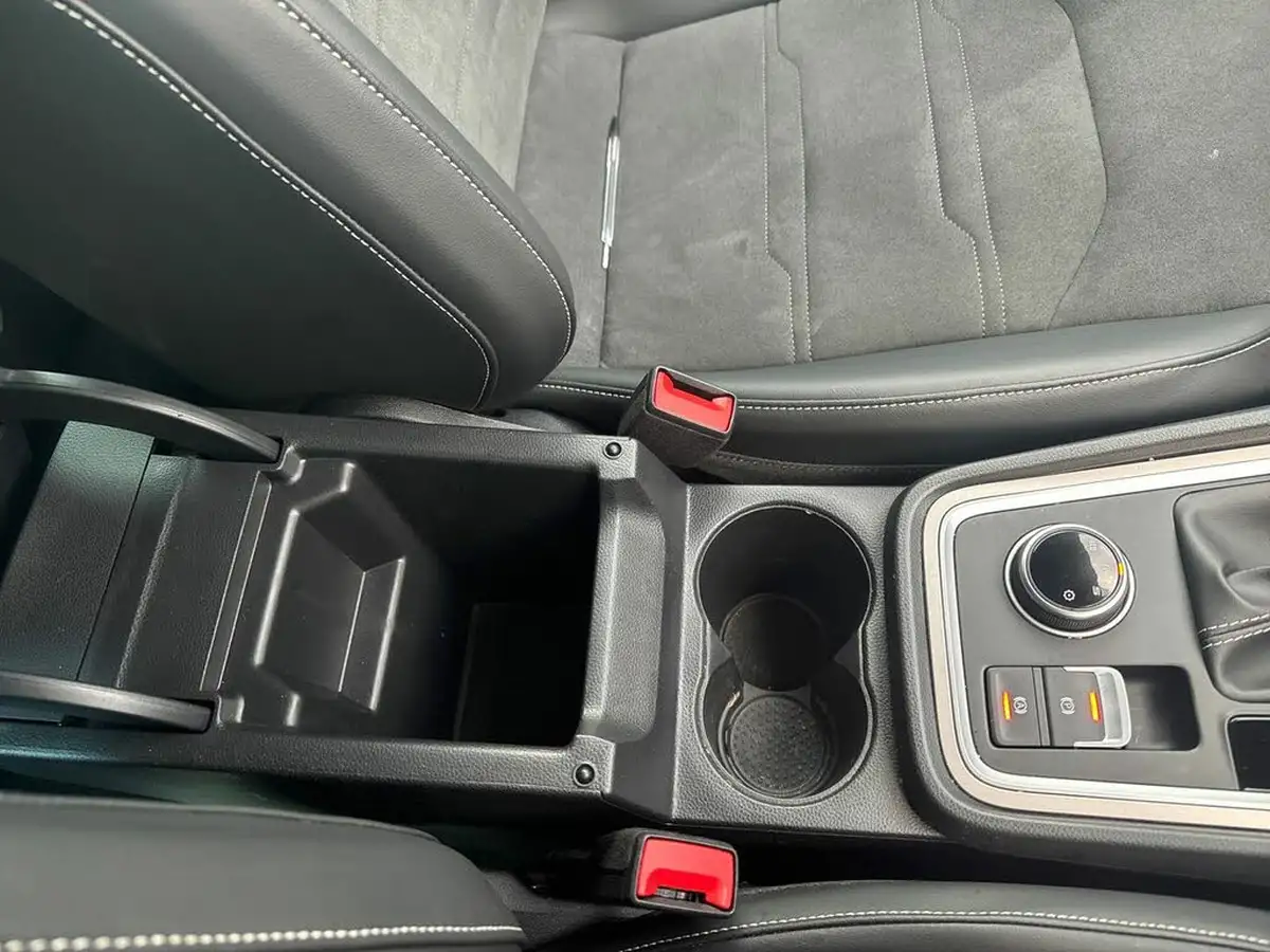 2024-seat-ateca-15-ecotsi-xperience-dsg-big-31