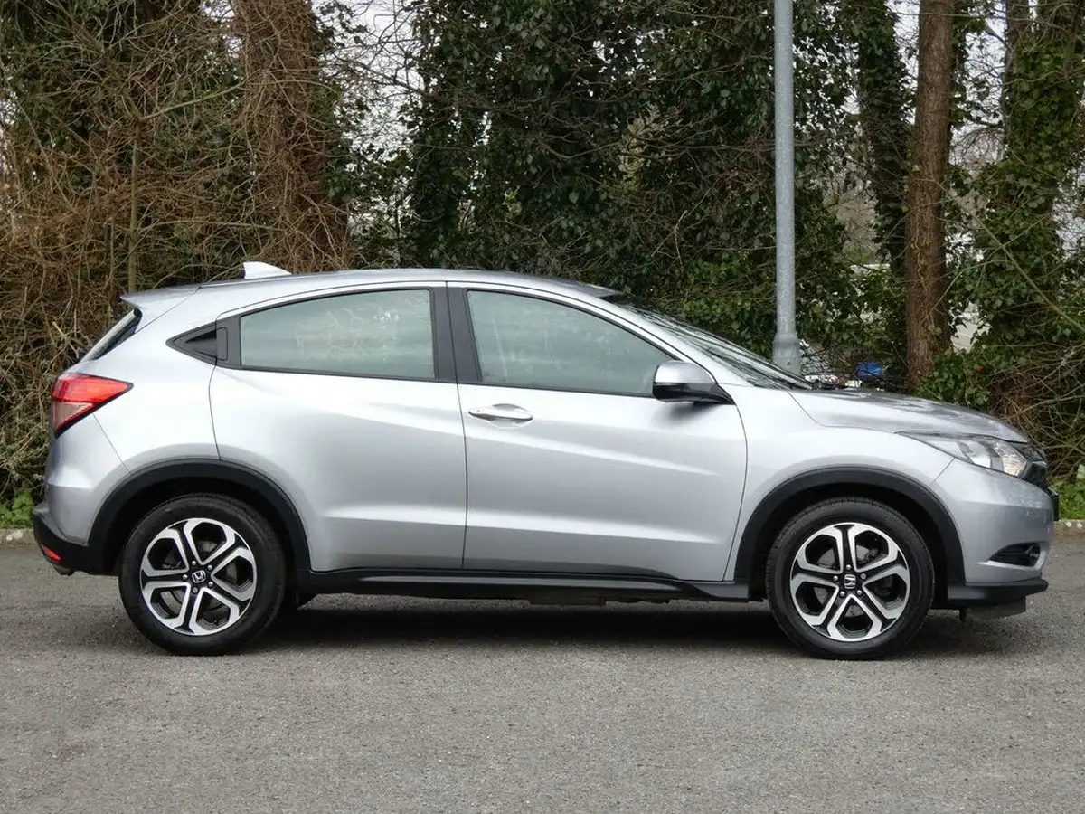 2018-honda-hr-v-15-i-vtec-se-cvt-big-11