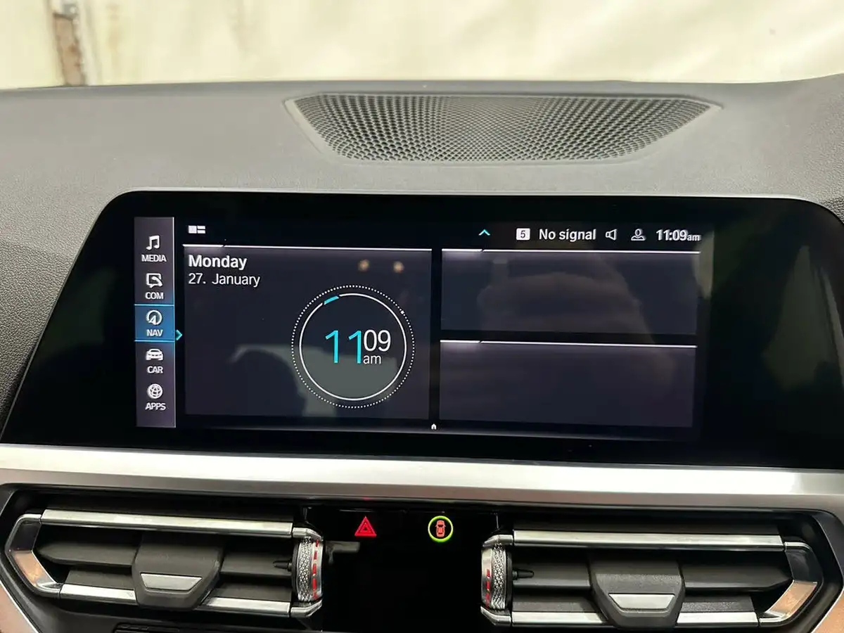 2020-bmw-3-series-20-330e-m-sport-saloon-4d-big-10