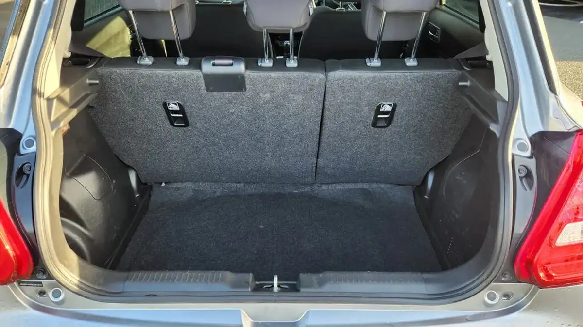 2022-suzuki-swift-12-dualjet-sz-l-big-7