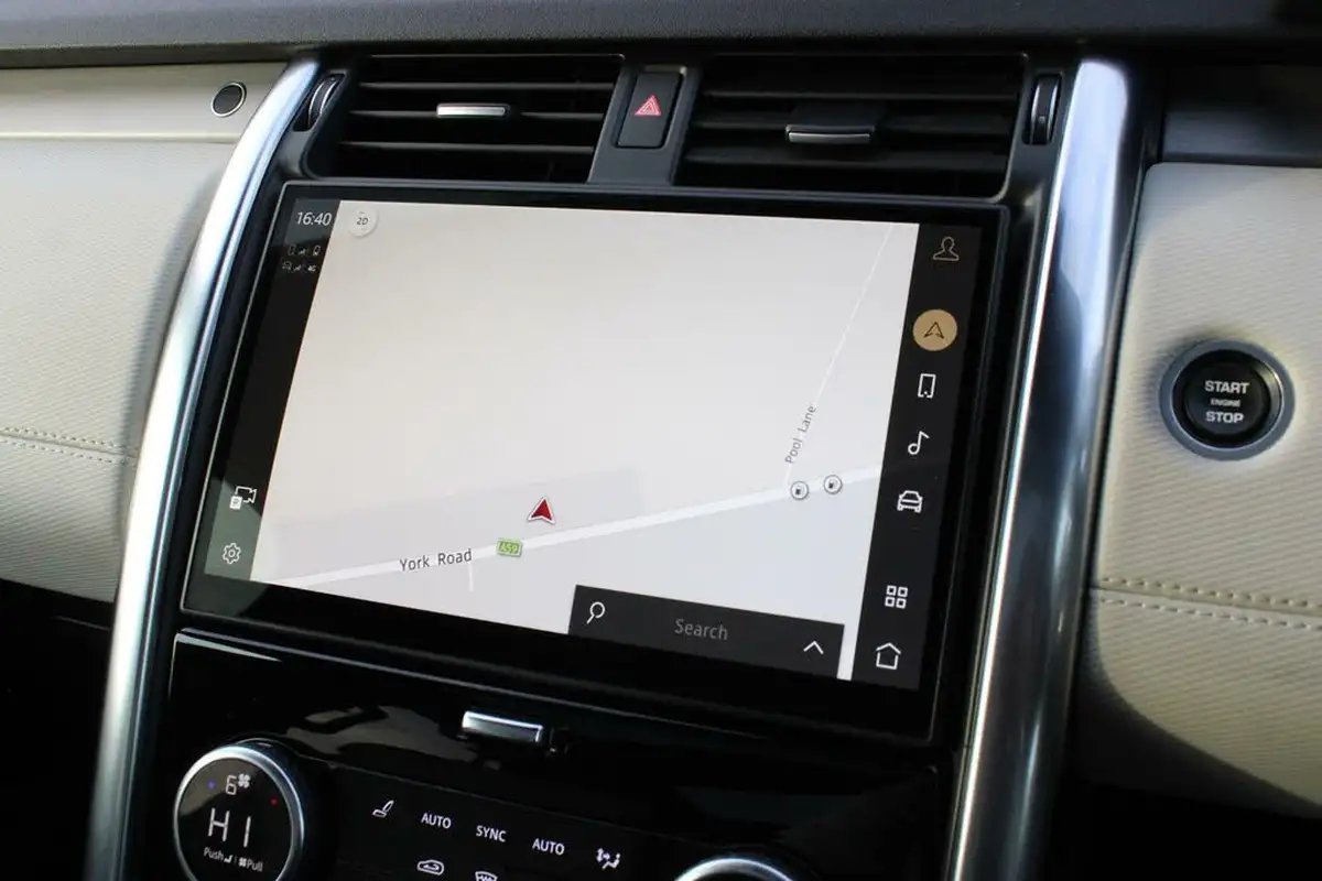 2021-land-rover-discovery-30-d300-r-dynamic-se-big-27