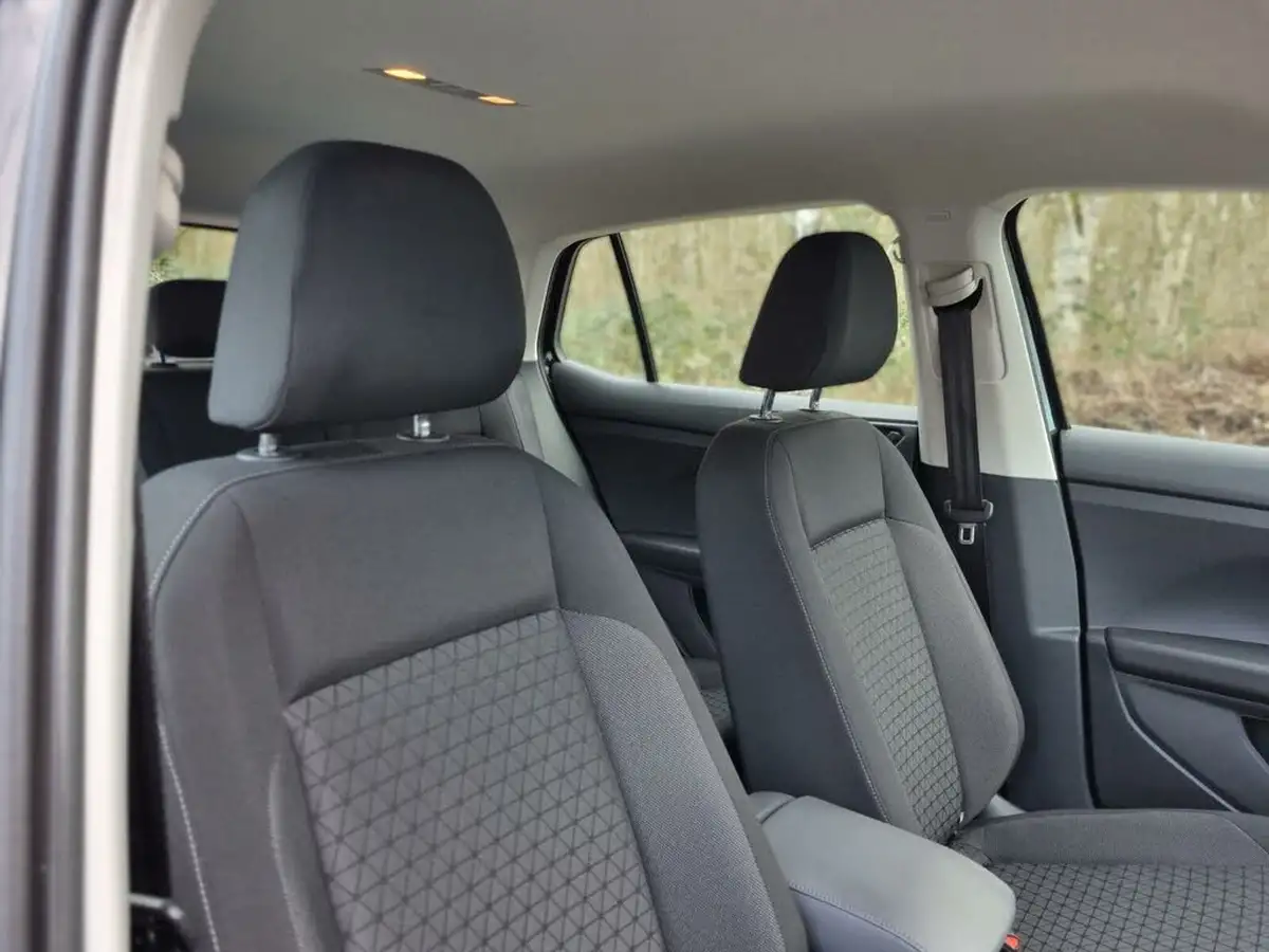 2021-volkswagen-t-cross-10-tsi-se-110ps-big-30
