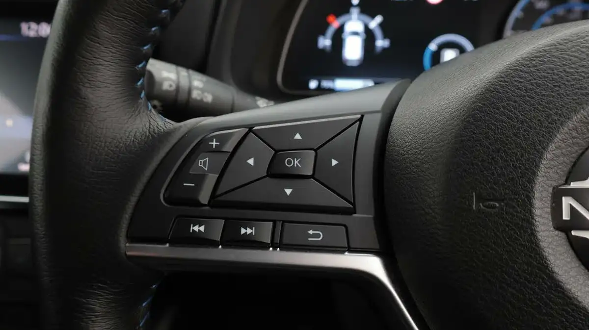 2022-nissan-leaf-e-n-connecta-39kwh-big-24
