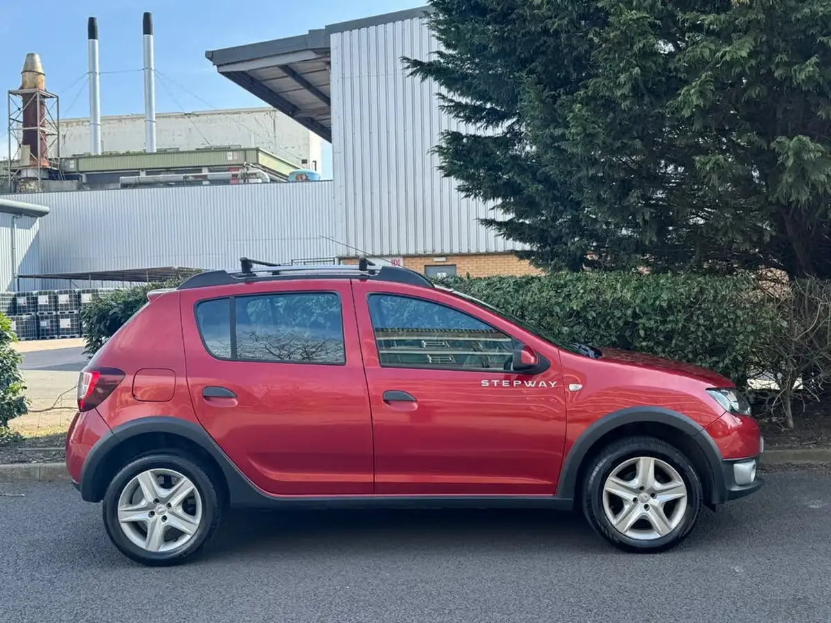2015-dacia-sandero-stepway-09-ambiance-big-10